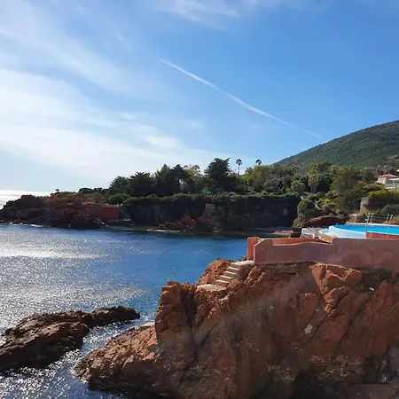 Un Balcon Sur La * Saint-Raphael (Var)