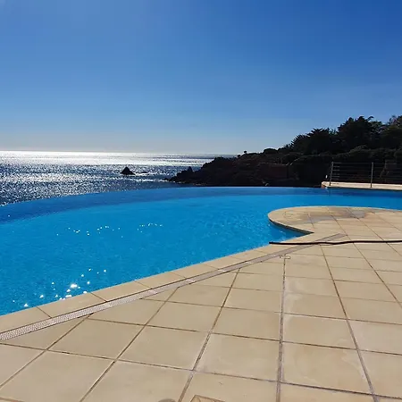 Apartament Un Balcon Sur La