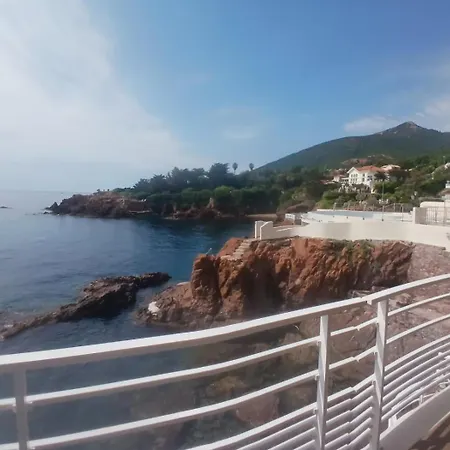 Un Balcon Sur La Apartament *