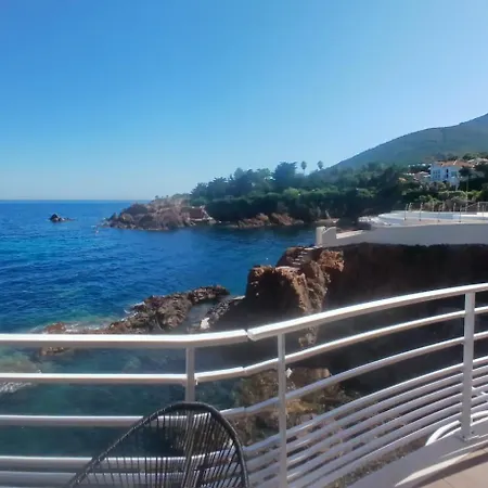 Apartament Un Balcon Sur La *