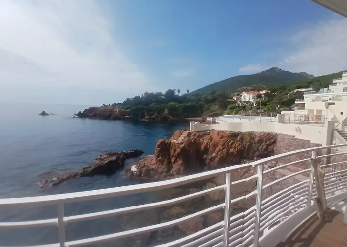 Un Balcon Sur La Apartament *